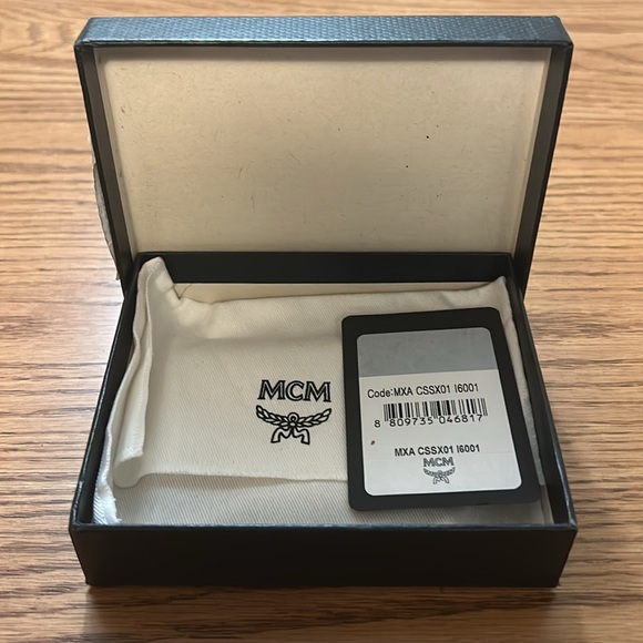 MCM Color Splash Card Case All Inclusive 
NWT - Picture 6 of 6